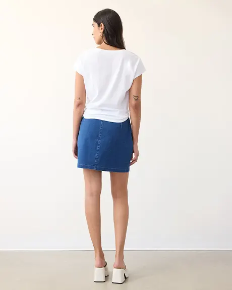 Extended-Sleeve Tee with Tie at Waist