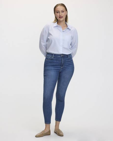 Skinny-Leg High-Rise Jean - The Signature (R) - Curvy Fit