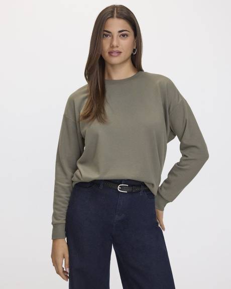 Long-Sleeve Crew-Neck Sweatshirt - R Essentials