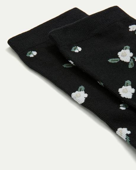 Cotton Anklet Socks with White Flowers