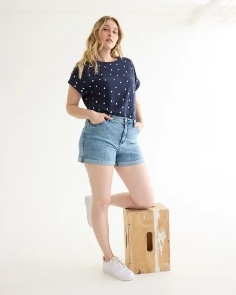 Mid-Rise Denim Shorts with Rolled Raw Hem - Curvy Fit