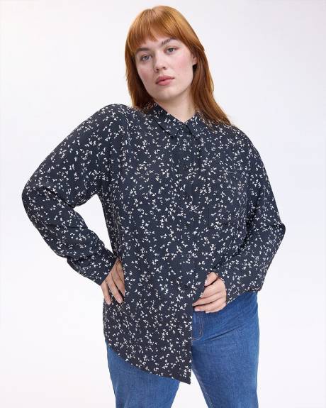 Long-Sleeve Buttoned-Down Blouse with Chest Pocket