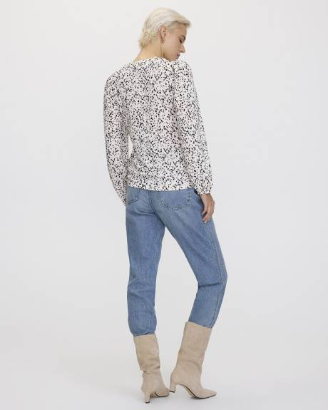 3/4-Puffy-Sleeve Crew-Neck Textured Top