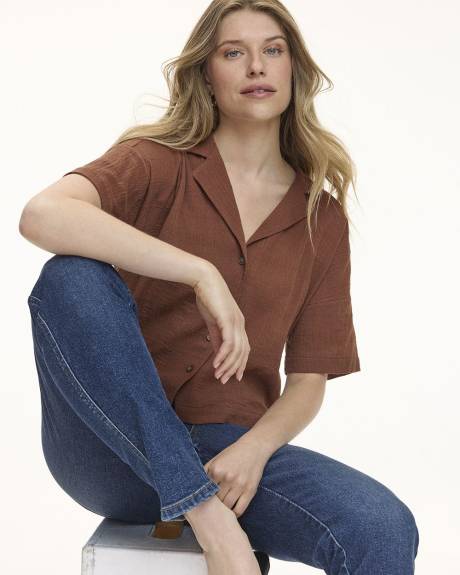 Short-Sleeve Buttoned-Down Blouse