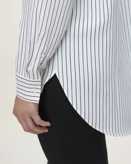 Long-Sleeve Buttoned-Down Blouse with Chest Pocket