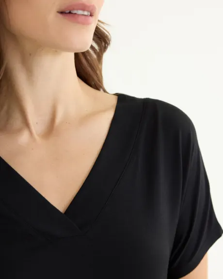 Extended-Sleeve V-Neck Top