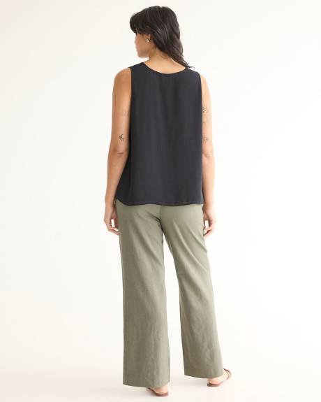 Sleeveless Crew-Neck Crepe Blouse - R Essentials