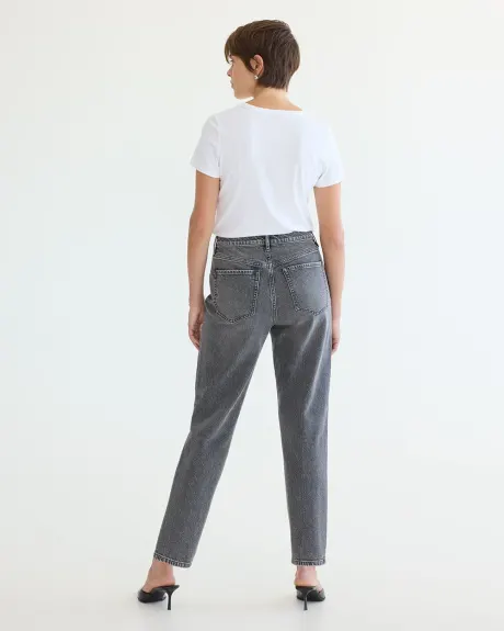 Jean à jambe fuselée et taille haute - Le Mom Jeans