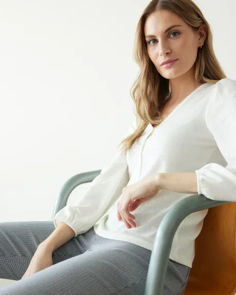 Long-Sleeve V-Neck Top with Buttoned Placket