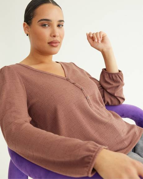 Long-Sleeve V-Neck Top with Buttoned Placket