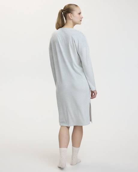 Long-Sleeve Velvet Nightie - R Line