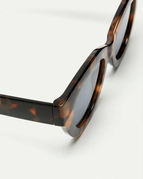 Rounded Tortoise Sunglasses