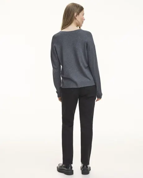 Long-Sleeve V-Neck Cardigan - R Essentials