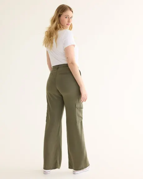 Pantalon cargo à jambe droite et taille haute - Petite