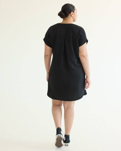 Short-Sleeve Loose Dress with Split Neckline