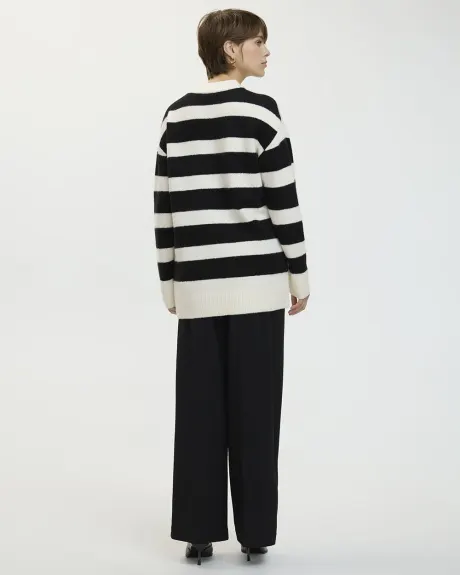 Long-Sleeve Crew-Neck Loose Sweater