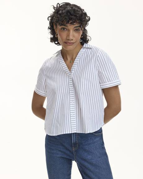 Short-Sleeve Buttoned-Down Blouse