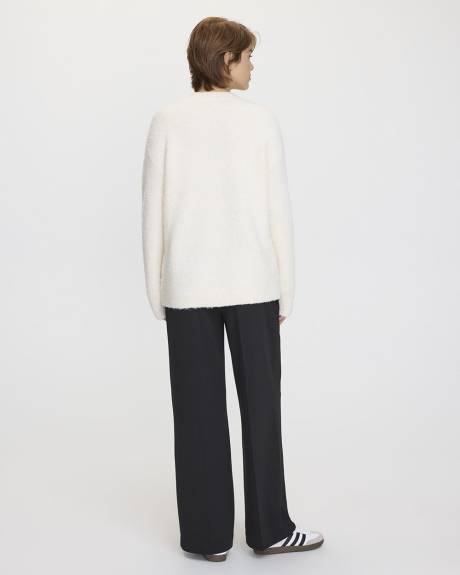 Long-Sleeve Crew-Neck Loose Bouclé Pullover