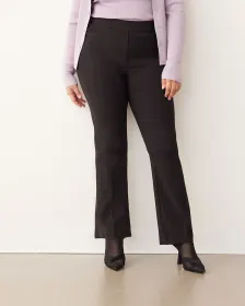 Pantalon à taille haute et jambe évasée - L'Iconique (MD)