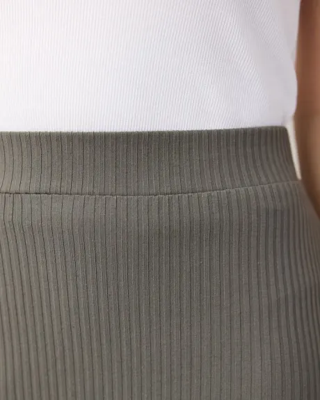 Pull-On Ribbed Maxi Skirt with Side Slit