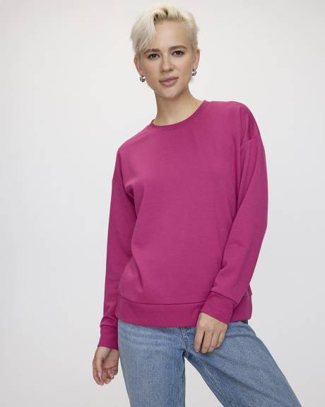 Long-Sleeve Crew-Neck Sweatshirt - R Essentials