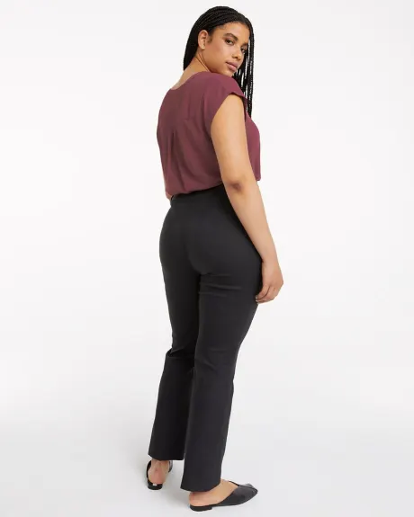 Pantalon à taille haute et jambe droite - L'Iconique (MD)