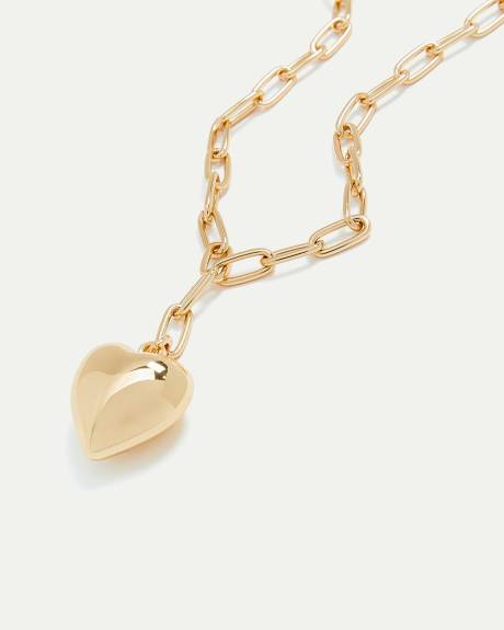 Collier court à pendentif en coeur