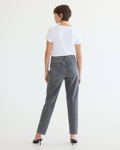 Jean à jambe fuselée et taille haute - Le Mom Jeans