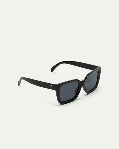 Thick Square Sunglasses with Studs