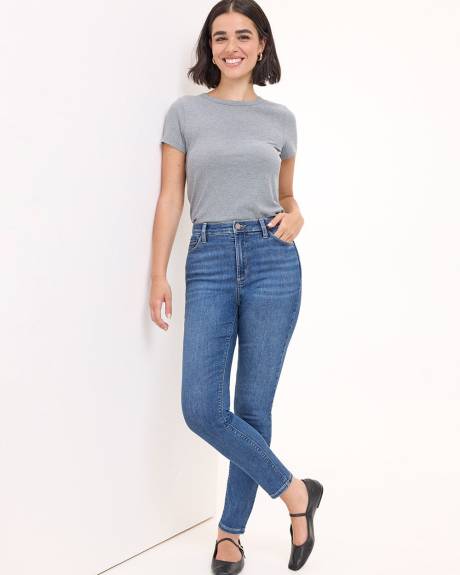 Skinny-Leg High-Rise Jean - The Signature (R)