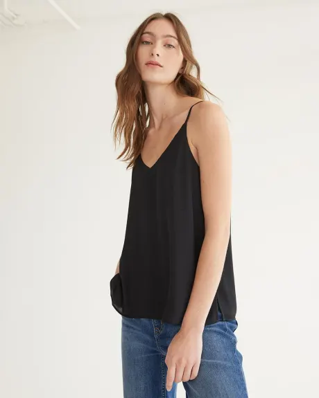 V-Neck Sleeveless Blouse, R Essentials