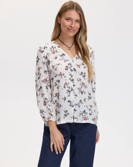 3/4-Sleeve Blouse with V Neckline