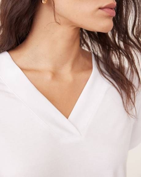 Extended-Sleeve V-Neck Top