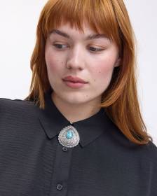 Trendy Broach with Blue Stone