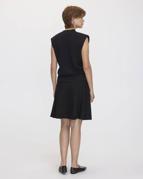 Extended-Sleeve Mock-Neck Top with Shoulder Pads