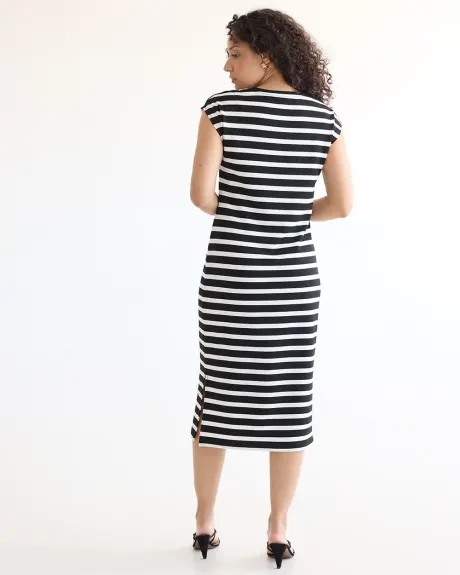 Extended-Sleeve Crew-Neck Midi Dress