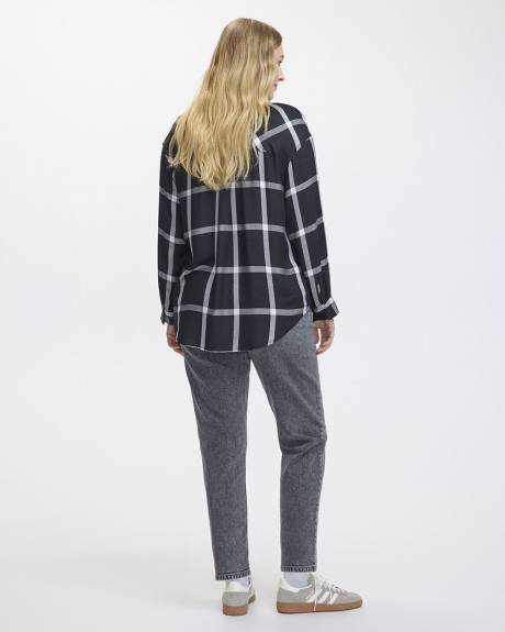 Long-Sleeve Plaid Blouse with Chest Pocket