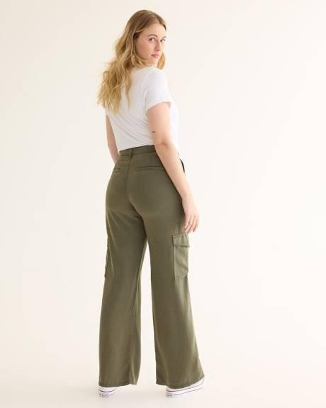 Straight-Leg High-Rise Cargo Pant