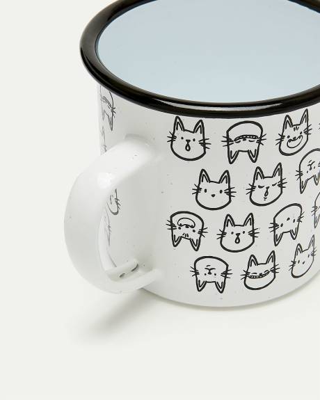 Tasse en métal émaillé