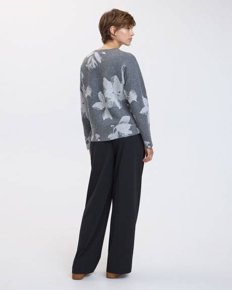 Loose Long-Sleeve Crew-Neck Sweater