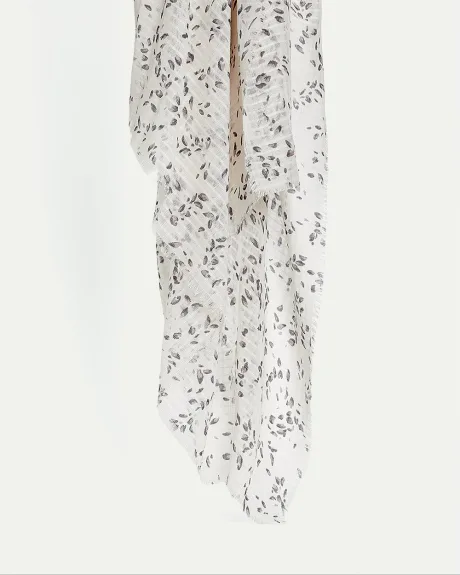 Scarf with Speckled Pattern