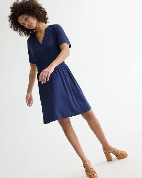 Short-Raglan-Sleeve Split-Neck Dress