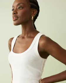 Camisole côtelée à encolure dégagée