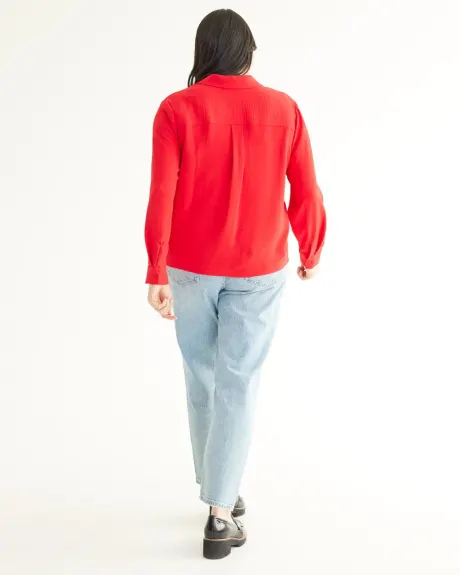 Long-Sleeve Buttoned-Down Blouse