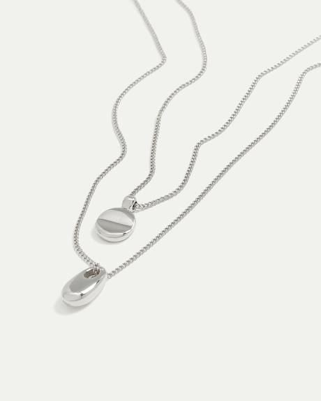 Double-Layer Short Necklace with Metal Pendants