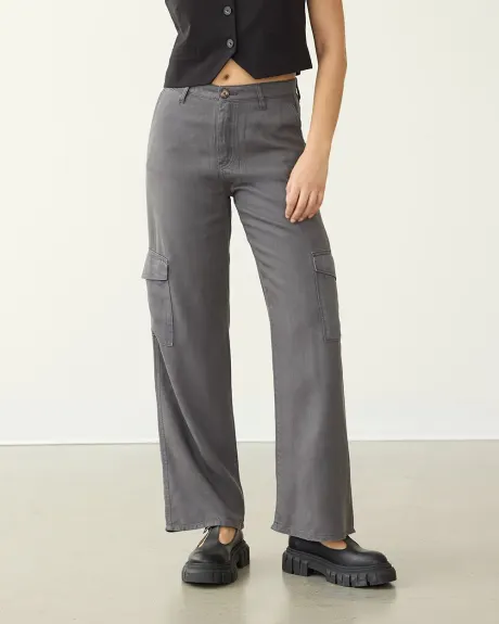 Straight-Leg High-Rise Cargo Pant - Petite