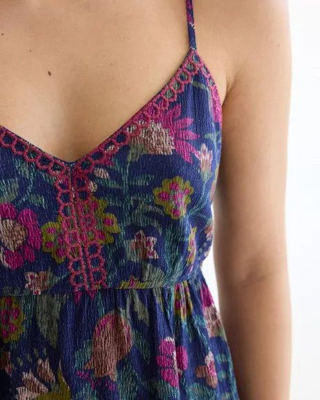 Embroidered V-Neck Sleeveless Blouse