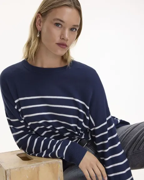 Long-Sleeve Crew-Neck Sweater - R Essentials