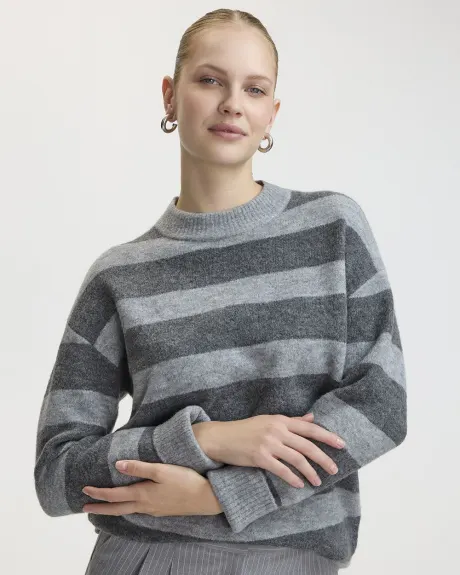 Long-Sleeve Crew-Neck Loose Sweater