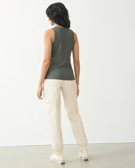 Ribbed Tank wih Crew Neckline